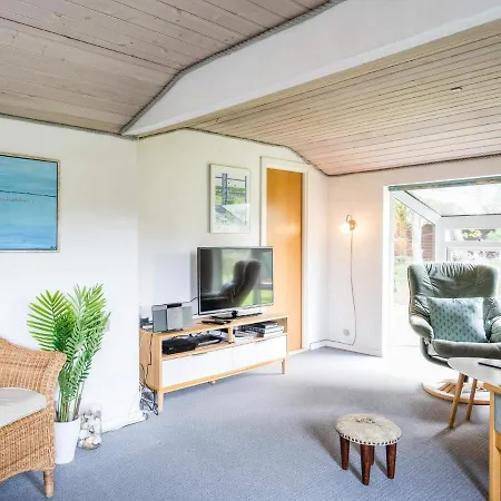 Secluded Pine Tree Cottage-by Traum Holiday home Blavand