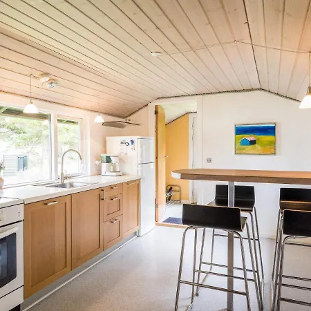 Secluded Pine Tree Cottage-by Traum Dom wakacyjny Blåvand